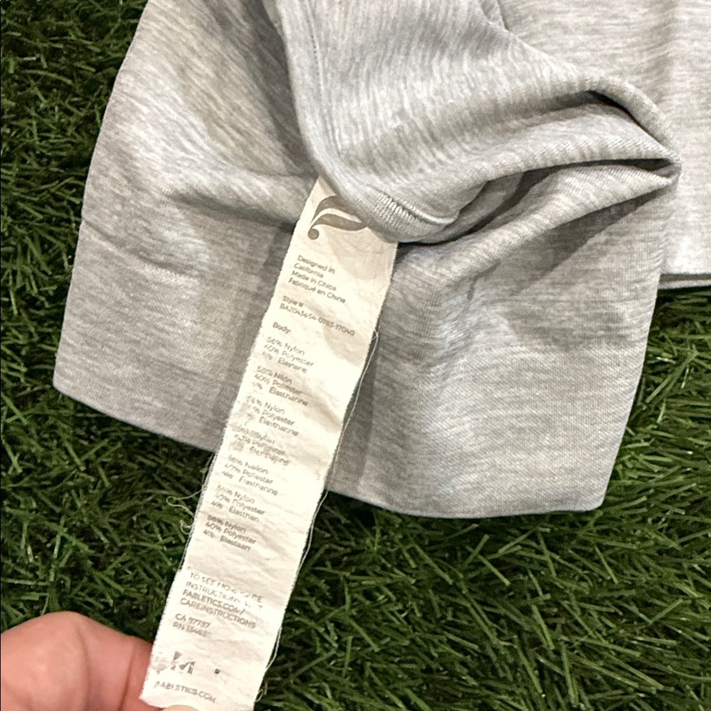 Fabletics Women’s Cropped Spandex Racerback Tank - Picture 4 of 4